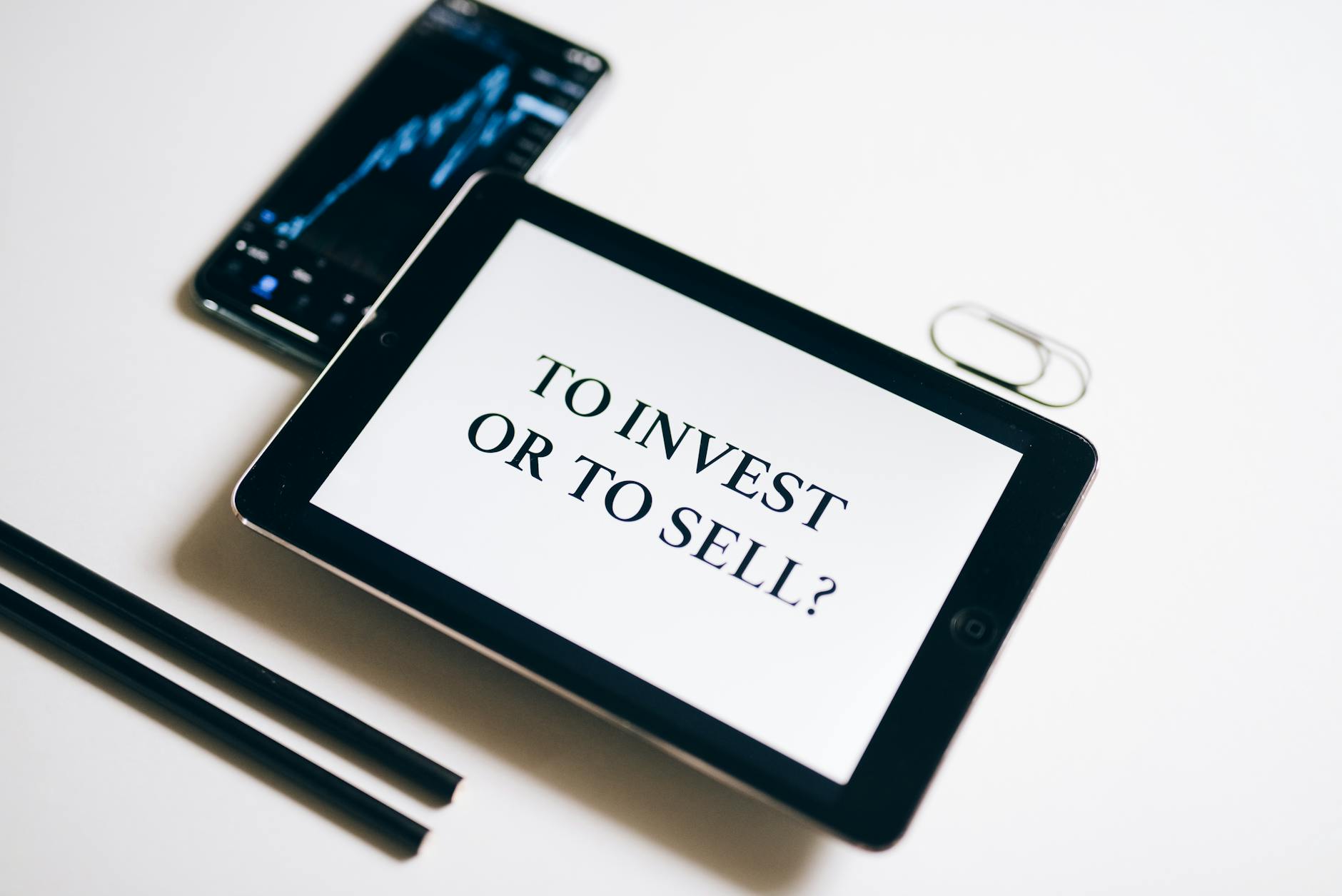 Young person reviewing investment options on a laptop as a beginner investor