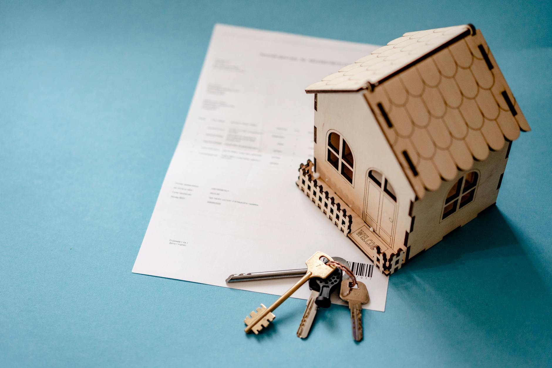 Person signing mortgage documents